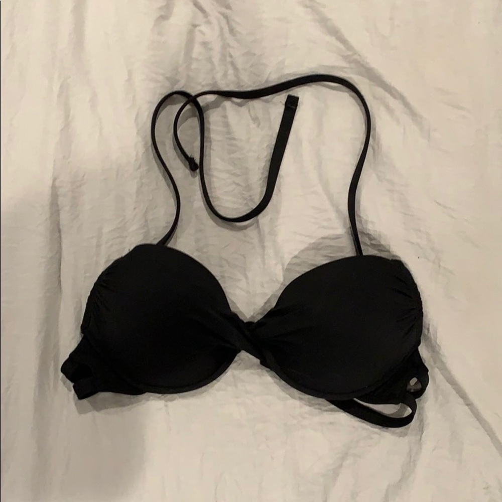 Black slightly push-up bikini top!